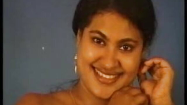 वयस्क कोई पंजीकरण  बुल्विपिंग सेक्सी मूवी बफ वीडियो
